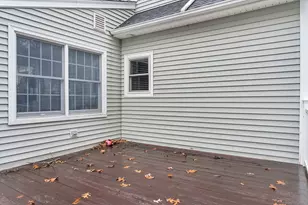 113 Flat Rock Rd, Branford, CT 06405 - Photo 36