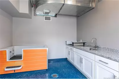 300 Glover Avenue #B411, Norwalk, CT 06850 - Photo 20