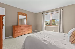 16 Katy Ln, Norwalk, CT 06851 - Photo 20