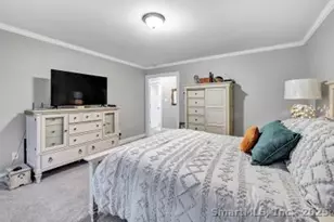 289 Agawam Dr, Stratford, CT 06614 - Photo 32