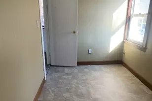 129 Valley St, Windham, CT 06226 - Photo 8