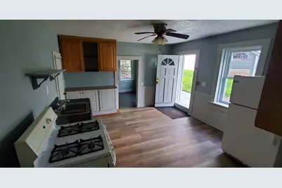 144 Pleasant Street, New Britain, CT 06051 - Photo 28