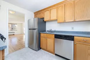 1014 Trout Brook Dr, West Hartford, CT 06119 - Photo 10