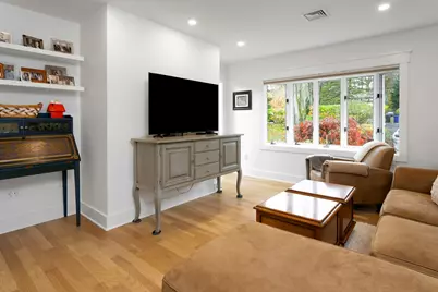 7 Tommys Lane, Norwalk, CT 06850 - Photo 12