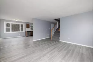 21 Longwood Dr, Naugatuck, CT 06770 - Photo 4