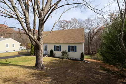 21 Longwood Drive, Naugatuck, CT 06770 - Photo 2