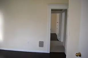 47 Gem Ave, Bridgeport, CT 06606 - Photo 18