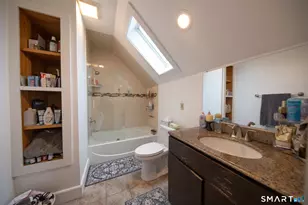 16 Pacific St, New London, CT 06320 - Photo 22