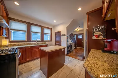 16 Pacific Street, New London, CT 06320 - Photo 16