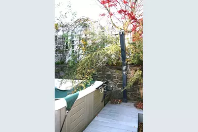 5 Oakland Street, Bristol, CT 06010 - Photo 8