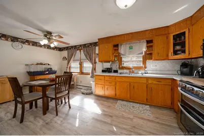 66 Elizabeth Ann Drive, New Haven, CT 06512 - Photo 24