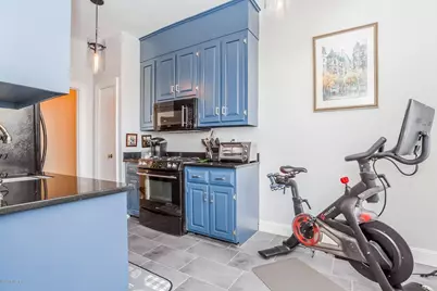 47 Lafayette Place #APT 6J, Greenwich, CT 06830 - Photo 10