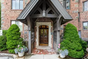 47 Lafayette Pl, Greenwich, CT 06830 - Photo 1