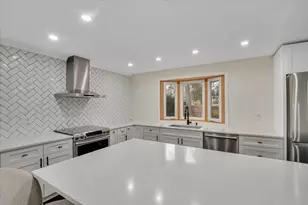 252 Woodmont Dr, East Hartford, CT 06118 - Photo 10