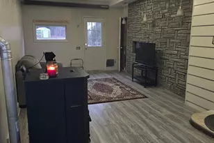 20 Palmer St, Montville, CT 06382 - Photo 2