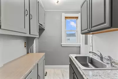 20 Violet Street, Waterbury, CT 06704 - Photo 8