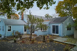 123 Beverly Dr, Bridgeport, CT 06610 - Photo 6