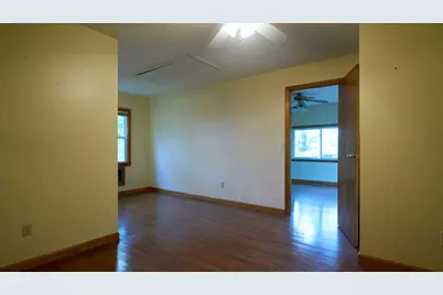 123 Beverly Drive, Bridgeport, CT 06610 - Photo 22