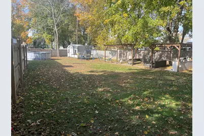 47 Guilford Court, East Haven, CT 06512 - Photo 6