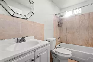 127 Pearl St, Waterbury, CT 06704 - Photo 16