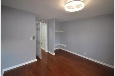 108 Wake Street, Bridgeport, CT 06610 - Photo 20