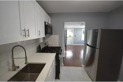 108 Wake Street, Bridgeport, CT 06610 - Photo 4