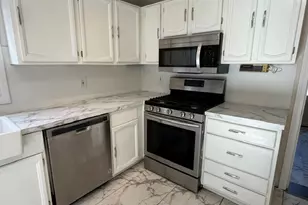 9 Bushnell Pl, Norwich, CT 06360 - Photo 4