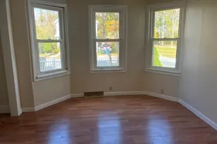 9 Bushnell Pl, Norwich, CT 06360 - Photo 12