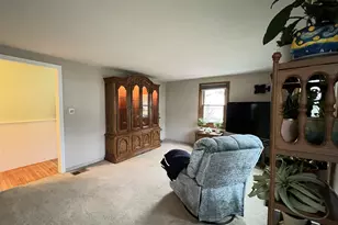 63 Maple Ridge Dr, Somers, CT 06071 - Photo 8