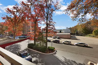 80 Cartright Street #2F, Bridgeport, CT 06604 - Photo 10