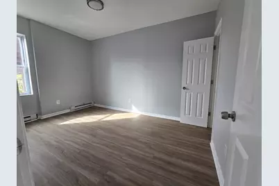 31 Whittier Street #3B, Bridgeport, CT 06605 - Photo 4