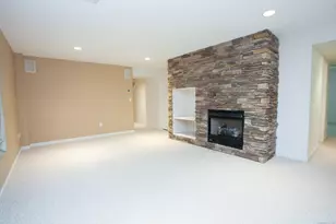 14 Brettonwood Dr, Simsbury, CT 06070 - Photo 36