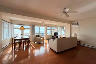 2 Cambridge Ct, East Haven, CT 06512 - Photo 2
