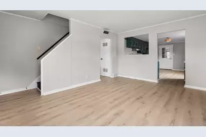 16 Greenway Place, Meriden, CT 06451 - Photo 6