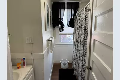 127 Lounsbury Street, Waterbury, CT 06706 - Photo 10