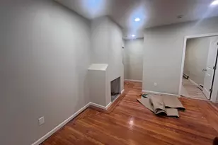 121 Pond Lily Ave, New Haven, CT 06515 - Photo 14