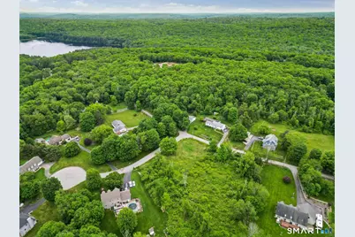 2 Lorrie Anne Drive, Montville, CT 06370 - Photo 4