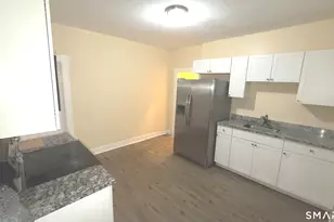 4 Deerfield Ave, Hartford, CT 06112 - Photo 4