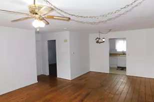 98 High Path Rd, Windsor, CT 06095 - Photo 4