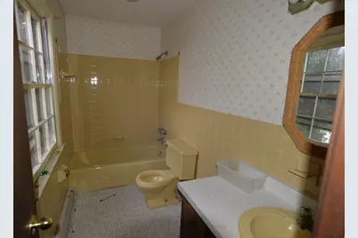 41 Pepperbush Lane, Fairfield, CT 06824 - Photo 8