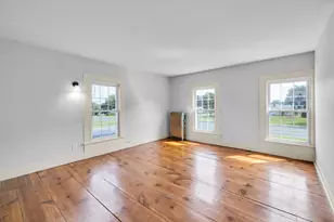 1070 Enfield St, Enfield, CT 06082 - Photo 26