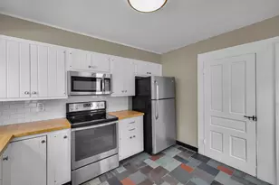 1070 Enfield St, Enfield, CT 06082 - Photo 6