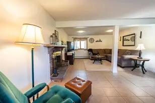 496 Boston Post Rd, East Lyme, CT 06333 - Photo 24