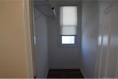 44 Oak Avenue #1st flr, Shelton, CT 06484 - Photo 18