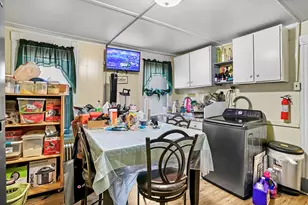 9 Kenyon St, Waterbury, CT 06702 - Photo 14