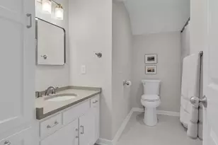 21 Centre Village Dr, Madison, CT 06443 - Photo 18