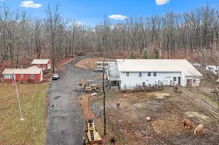 57 Pope Rd, Oxford, CT 06478 - Photo 4