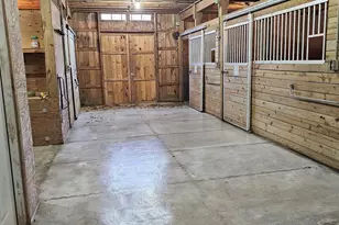 819 Main St N, Woodbury, CT 06798 - Photo 20