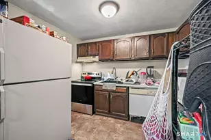 826 Blackstone Vlg, Meriden, CT 06450 - Photo 12