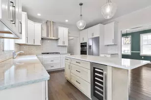 87 Cambridge Ct, Simsbury, CT 06070 - Photo 12